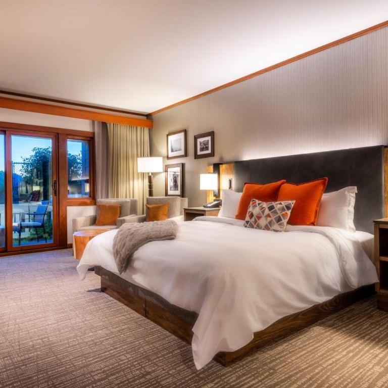 Salish & Lodge Snoqualmie